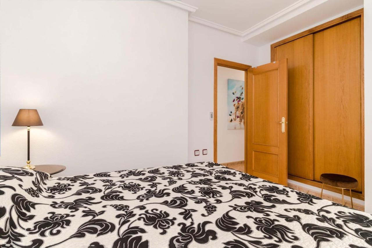 Apartamento Residenz Habaneras Torrevieja Exterior foto
